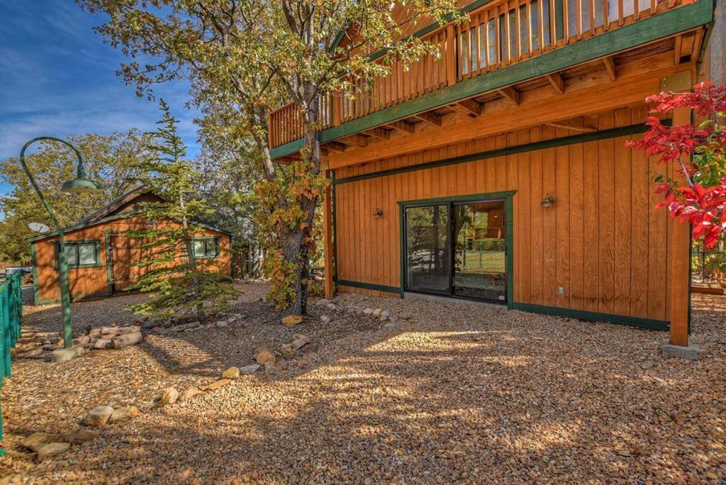 023 - Bearly Inn Big Bear Lake Exterior photo